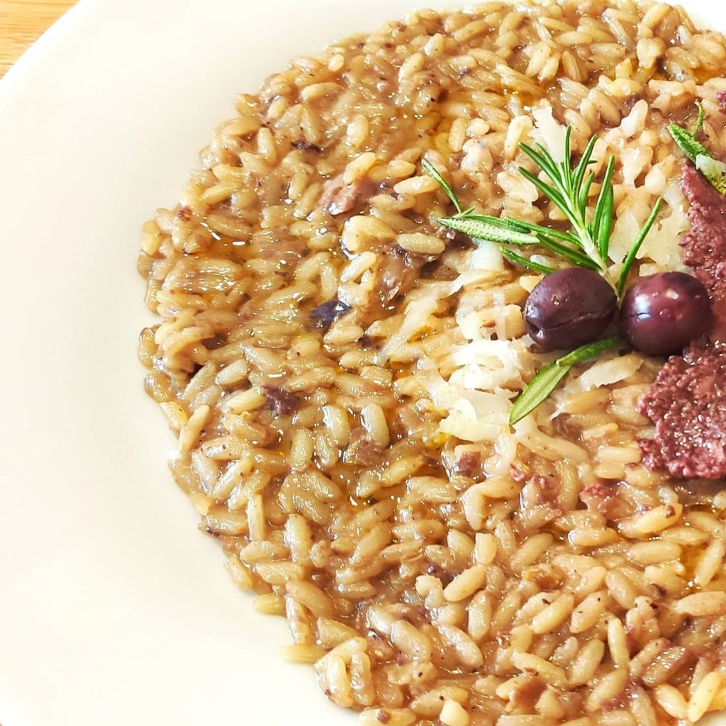Risotto con patè di olive nere | Un Prof ai Fornelli
